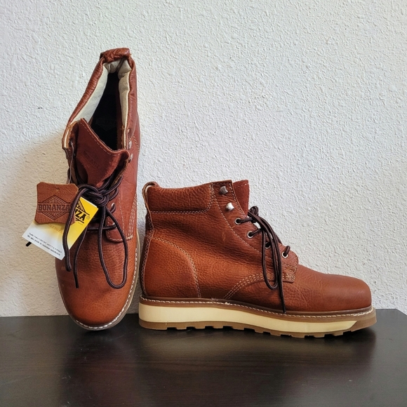 Bonanza Light Brown Leather Round Toe Boots - Picture 1 of 4